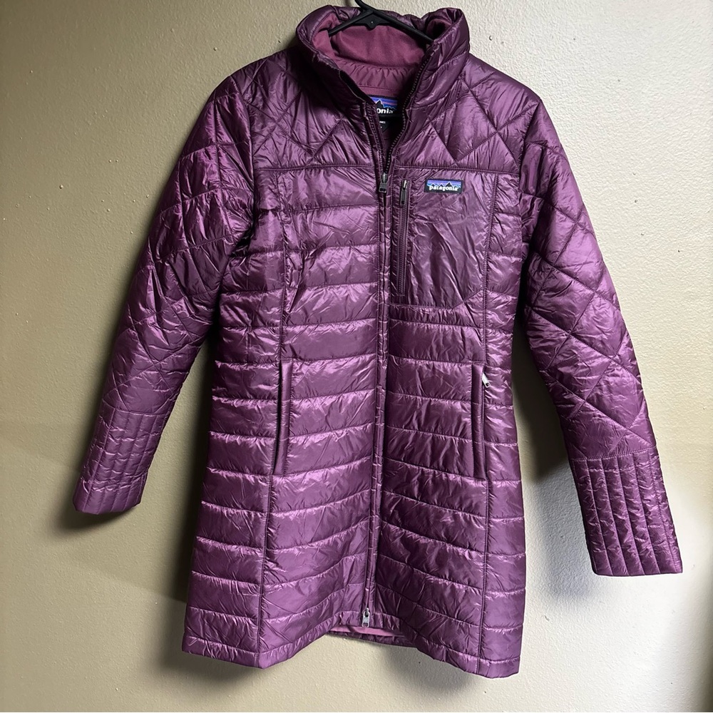 Patagonia Radalie Women’s Long Puffer Parka Coat in Purple size Medium